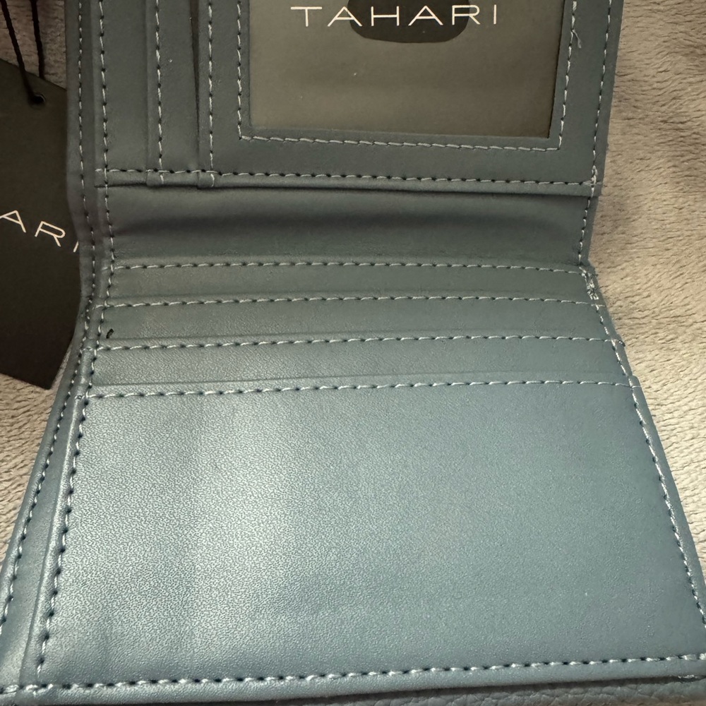 Tahari Blue Gray Textured Wallet NWT - Picture 4 of 8